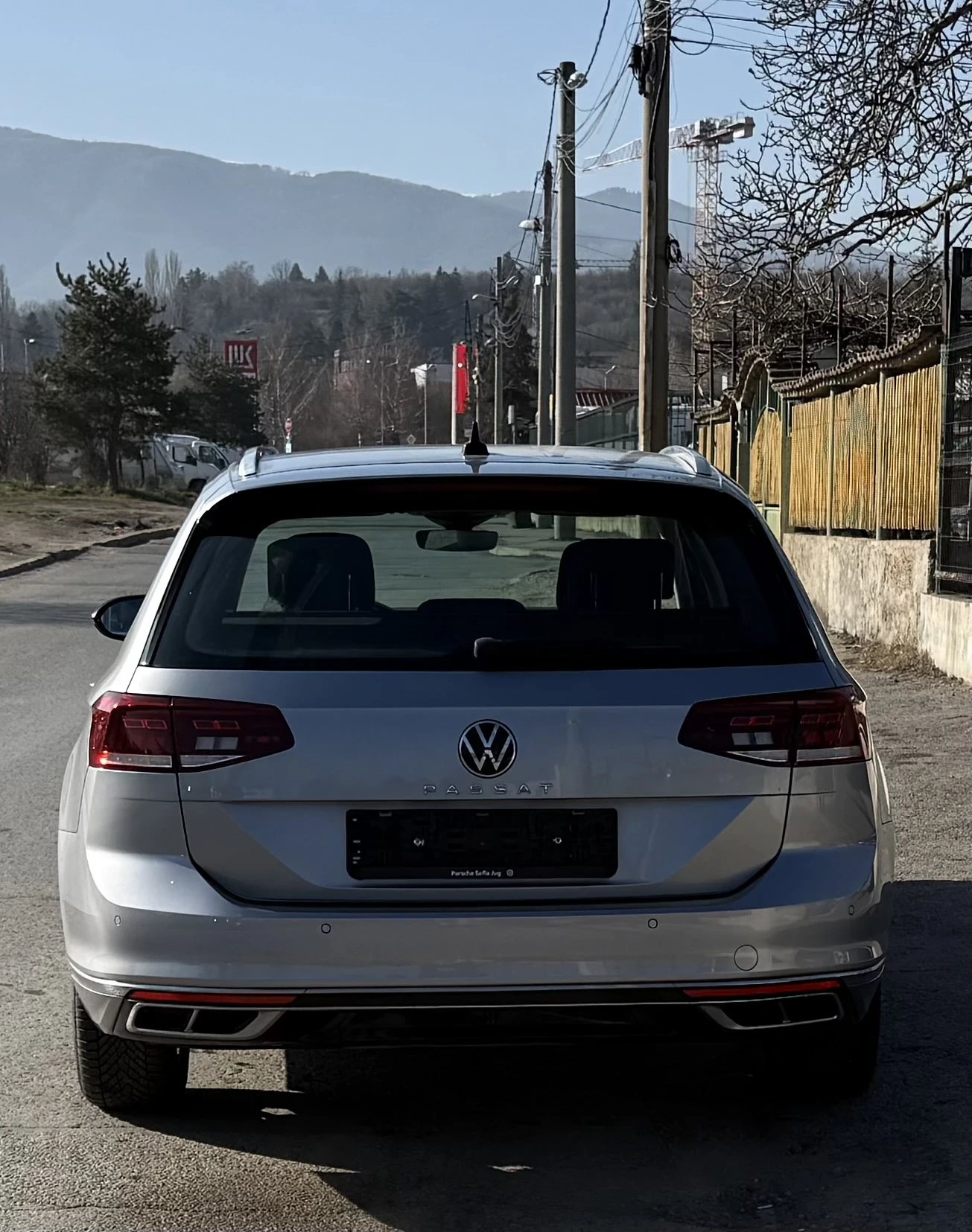 VW Passat 2.0TDI 150kc R_Line DSG 2021, снимка 6 - Автомобили и джипове - 53838672