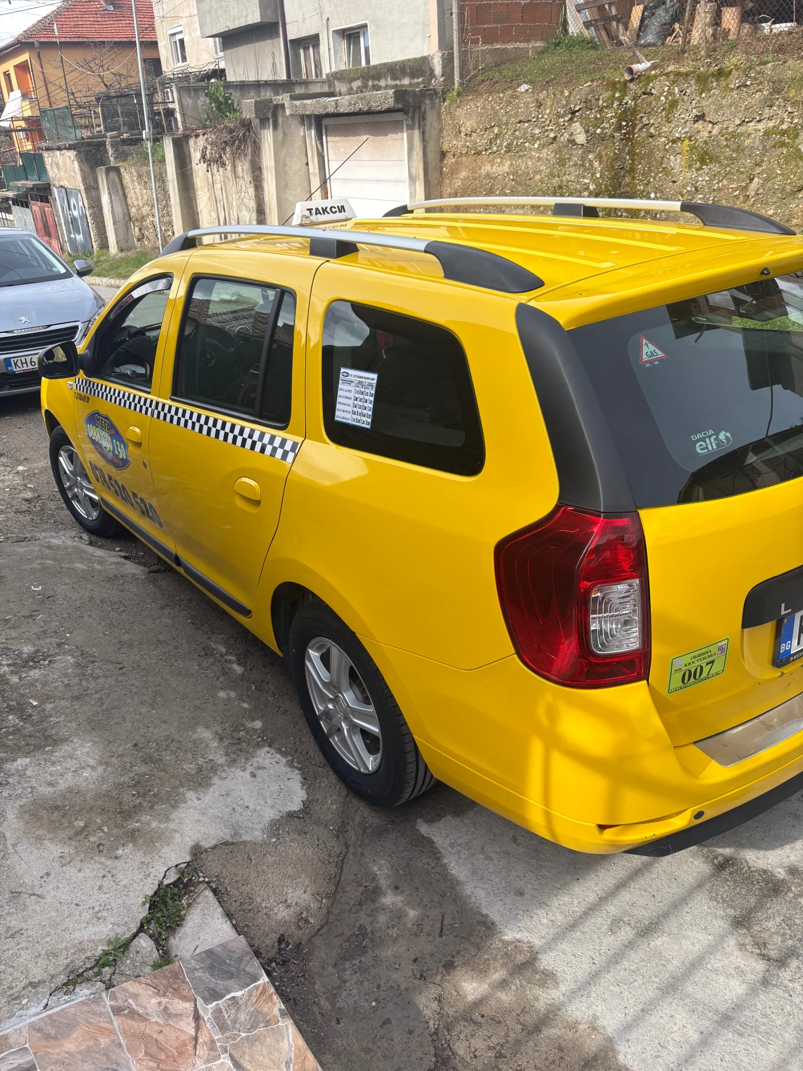 Dacia Logan, снимка 7 - Автомобили и джипове - 54271530