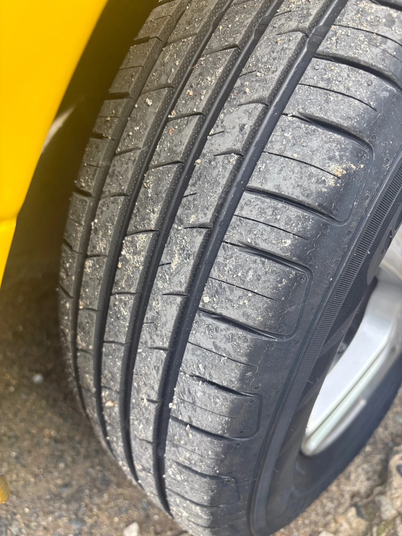 Dacia Logan, снимка 5 - Автомобили и джипове - 54271530