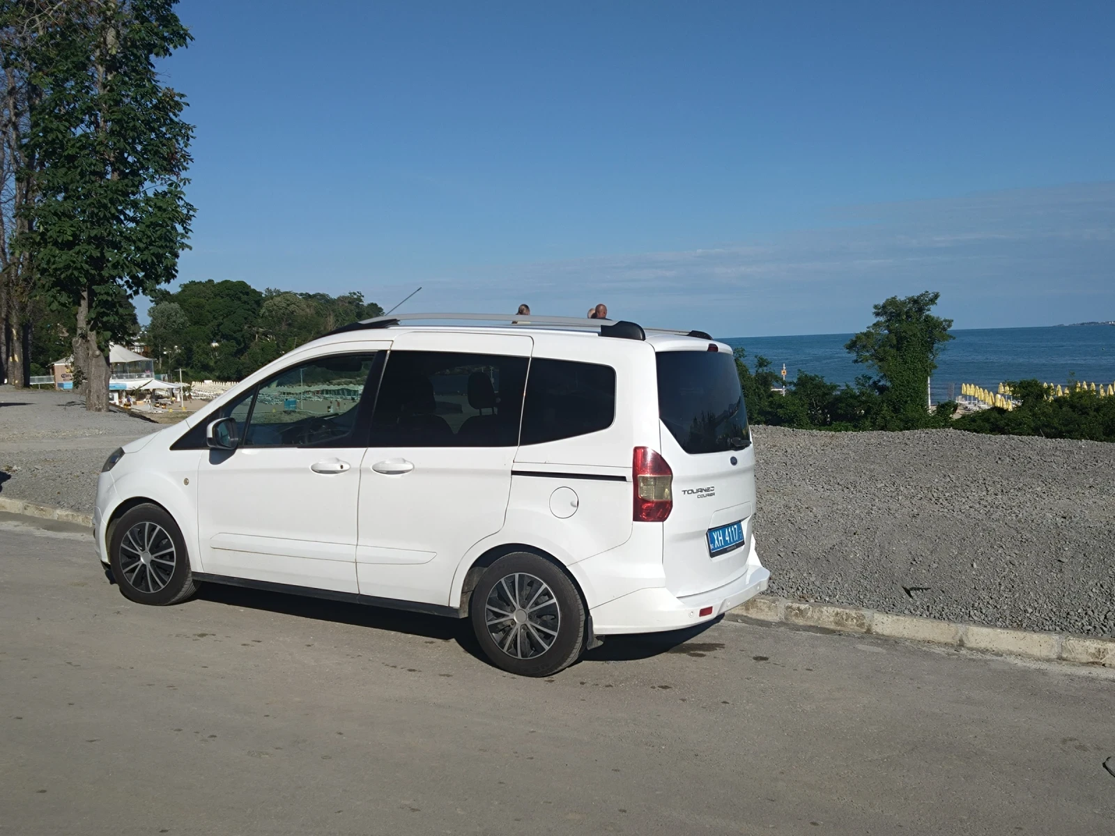 Ford Courier Пътнически , снимка 14 - Автомобили и джипове - 54894668