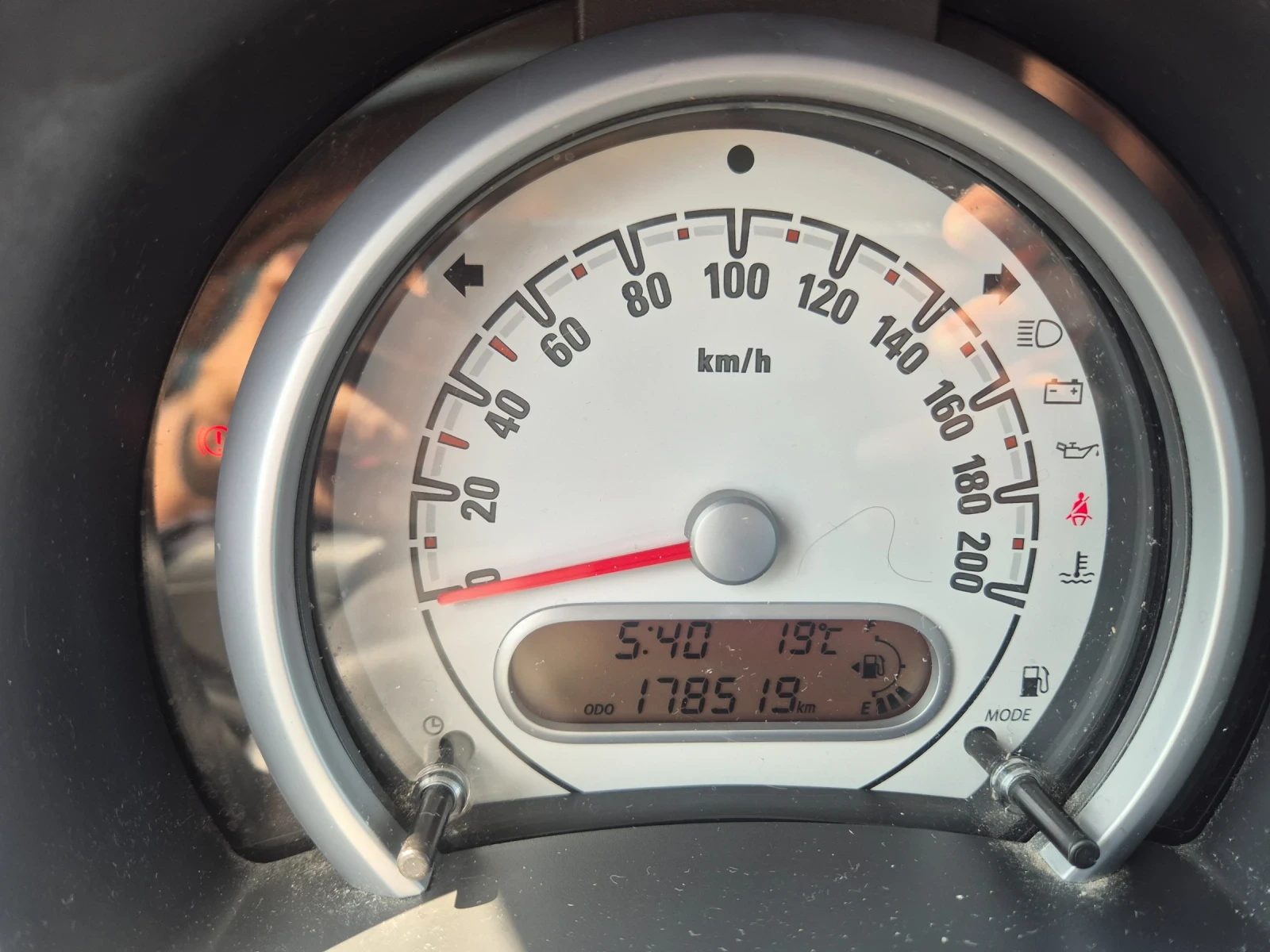 Opel Agila 1.2, 94к.с., снимка 10 - Автомобили и джипове - 54502590