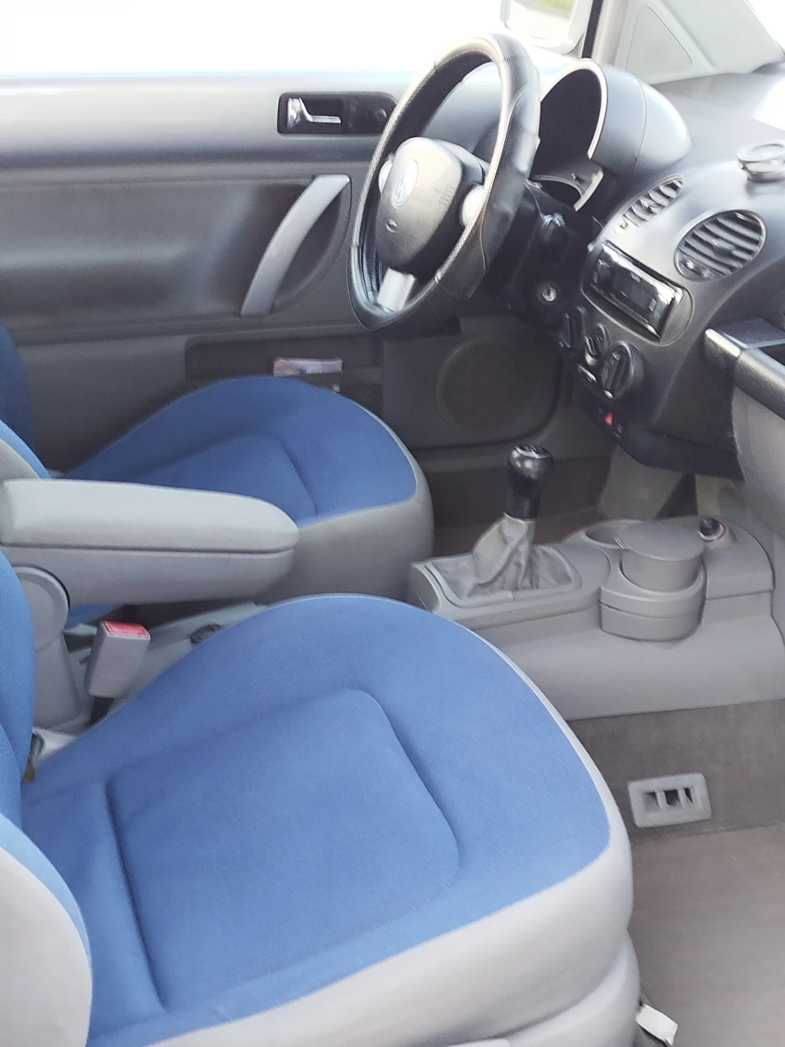 VW Beetle 1.9 tdi, снимка 11 - Автомобили и джипове - 54583442