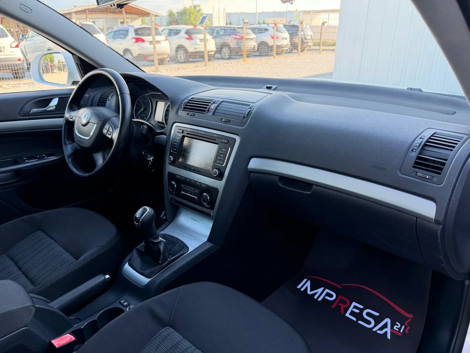 Skoda Octavia 2.0TDI 4x4 140kc., снимка 9 - Автомобили и джипове - 54705211