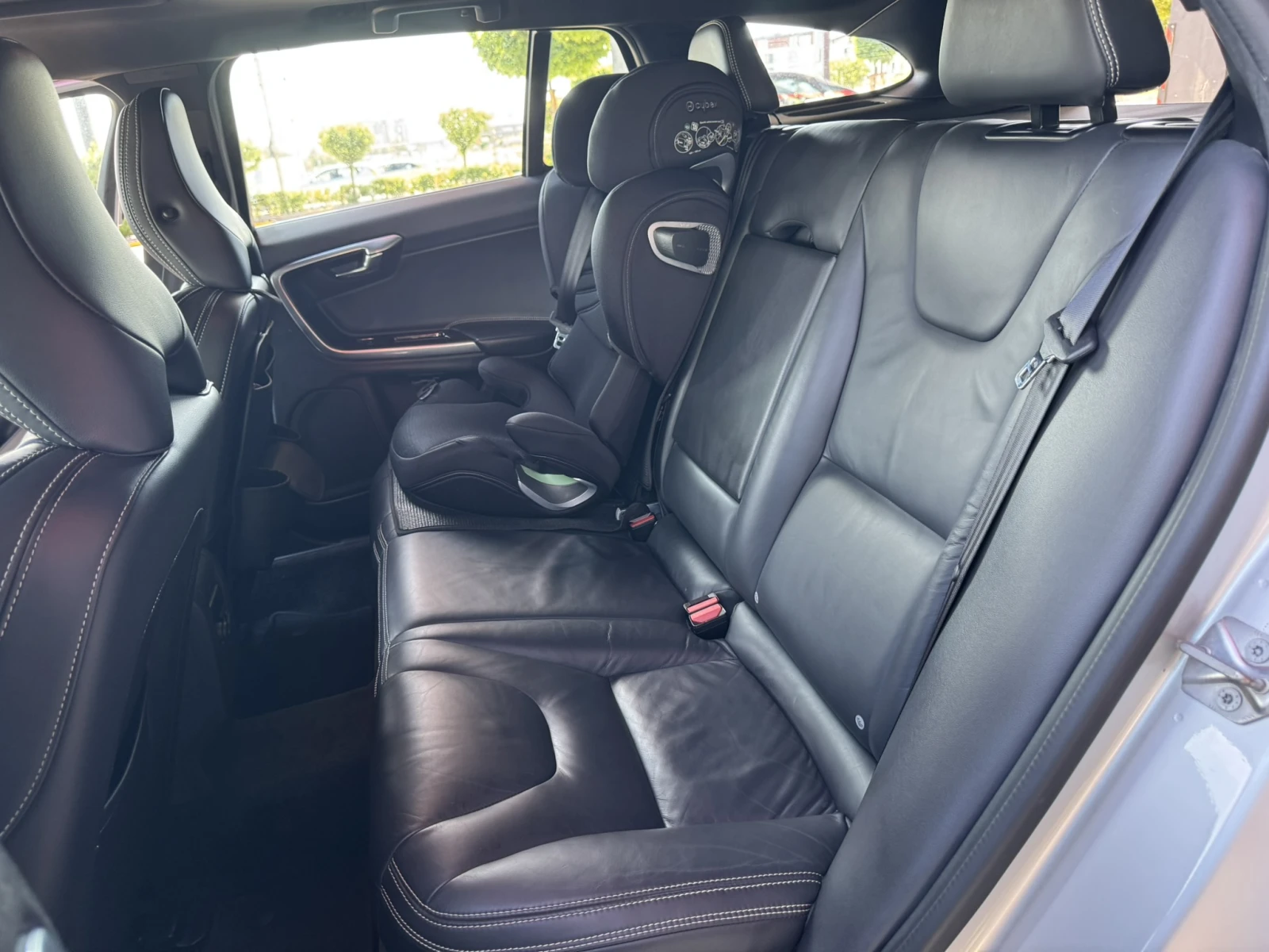 Volvo V60 D6 AWD Polestar, снимка 9 - Автомобили и джипове - 54823827