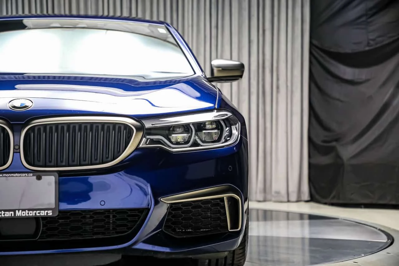 BMW 550 * M550i xDrive M PACKAGE 456HP| ADAPTIVCRZ| HUD| 3, снимка 8 - Автомобили и джипове - 54893760