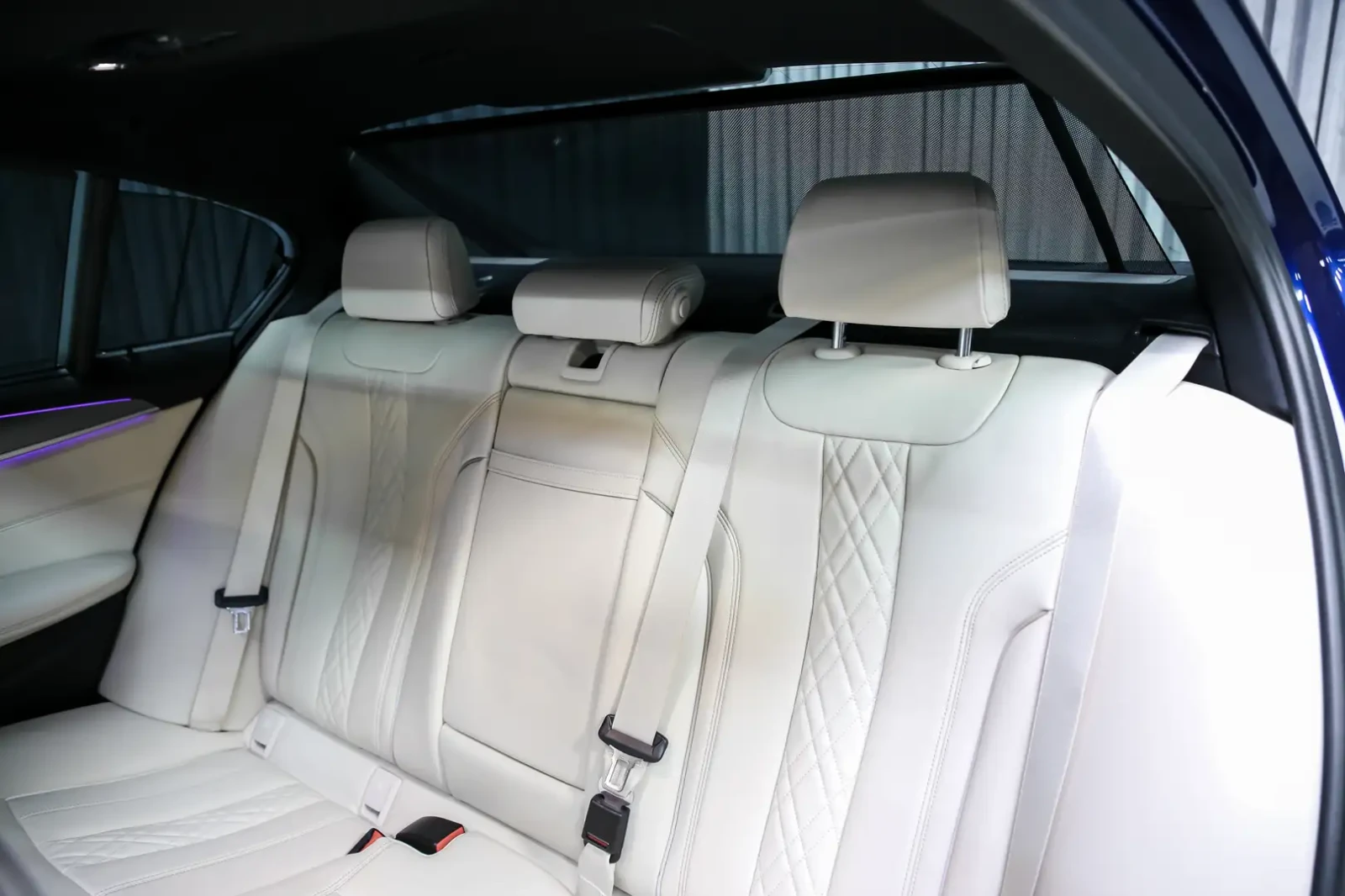 BMW 550 * M550i xDrive M PACKAGE 456HP| ADAPTIVCRZ| HUD| 3, снимка 12 - Автомобили и джипове - 54893760