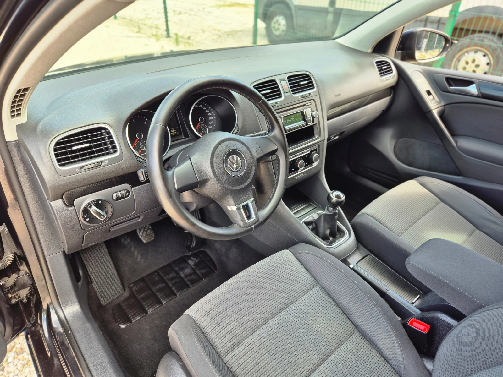 VW Golf * ТОП СЪСТОЯНИЕ* , снимка 9 - Автомобили и джипове - 55042888