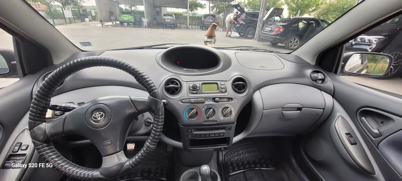 Toyota Yaris, снимка 8 - Автомобили и джипове - 55387114