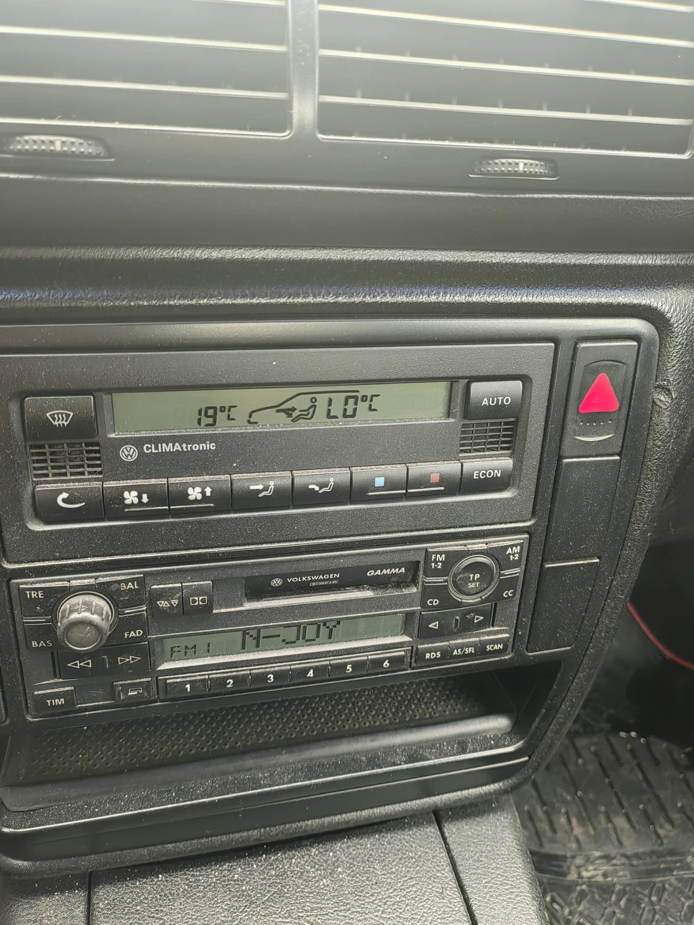 VW Passat, снимка 3 - Автомобили и джипове - 55507619