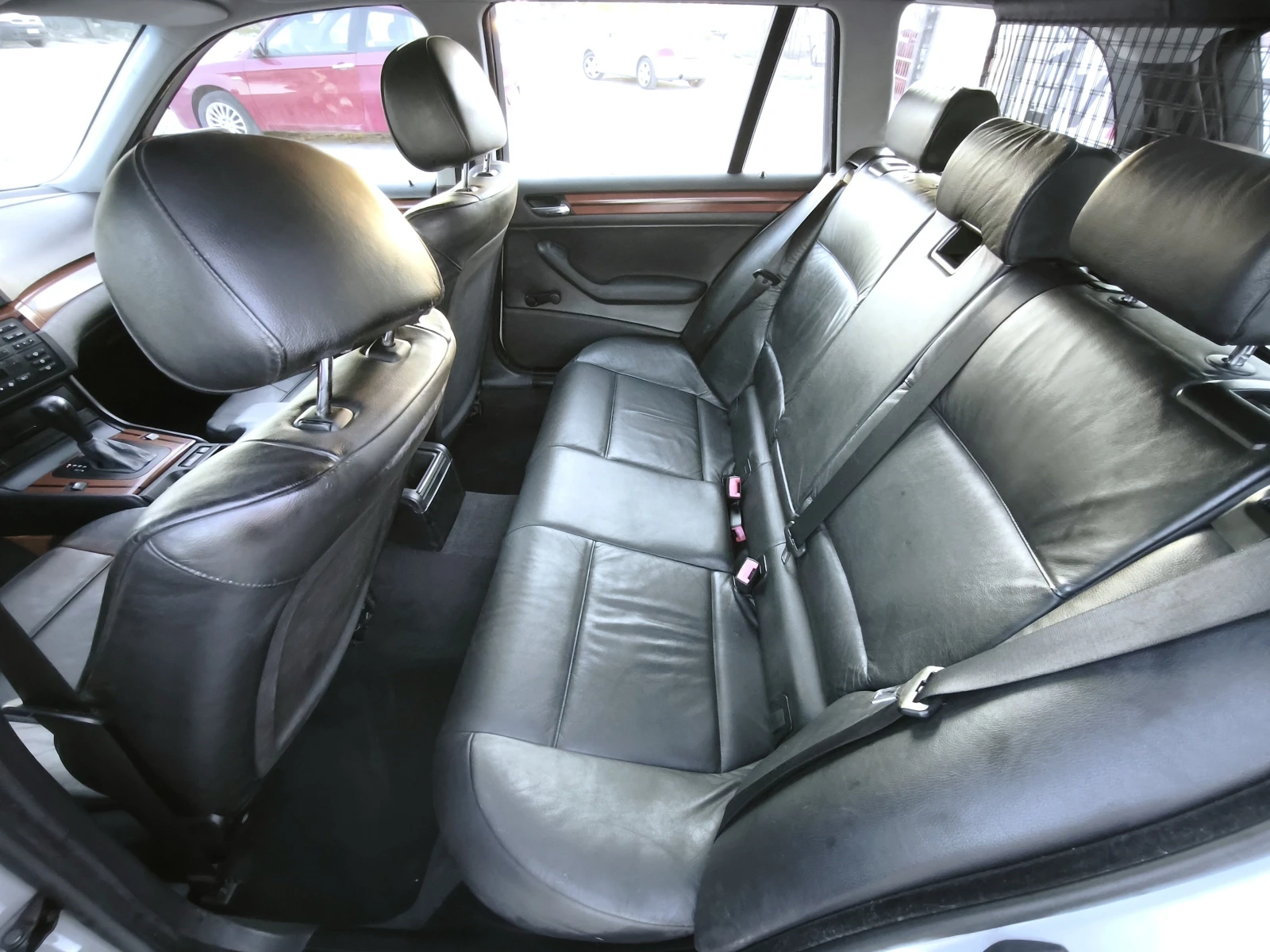 BMW 320 i - 170hp - AUTOMATIC, снимка 13 - Автомобили и джипове - 55577356