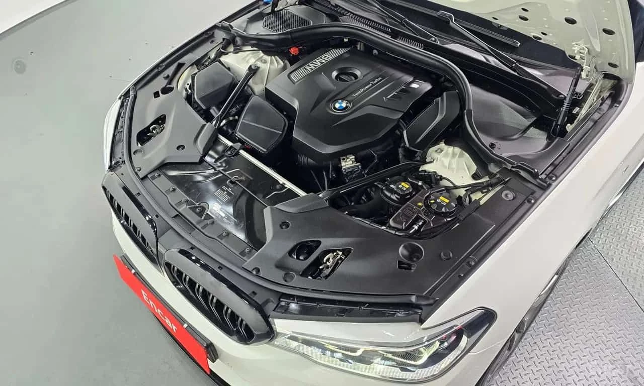 BMW 530 | M SPORT | DISTRONIC | HUD | , снимка 6 - Автомобили и джипове - 55622522