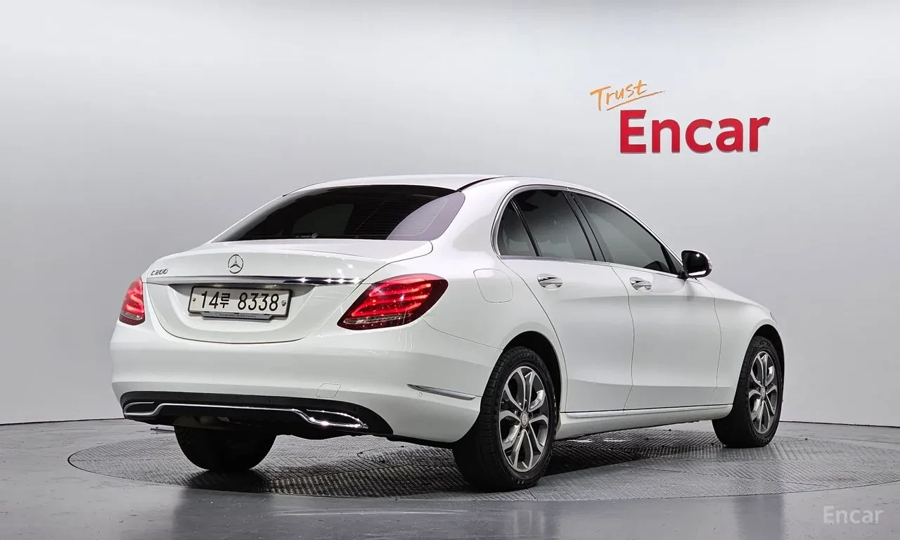 Mercedes-Benz C 200 Avantgarde | 7 G-TRONIC PLUS | Head-Up, снимка 2 - Автомобили и джипове - 55798149