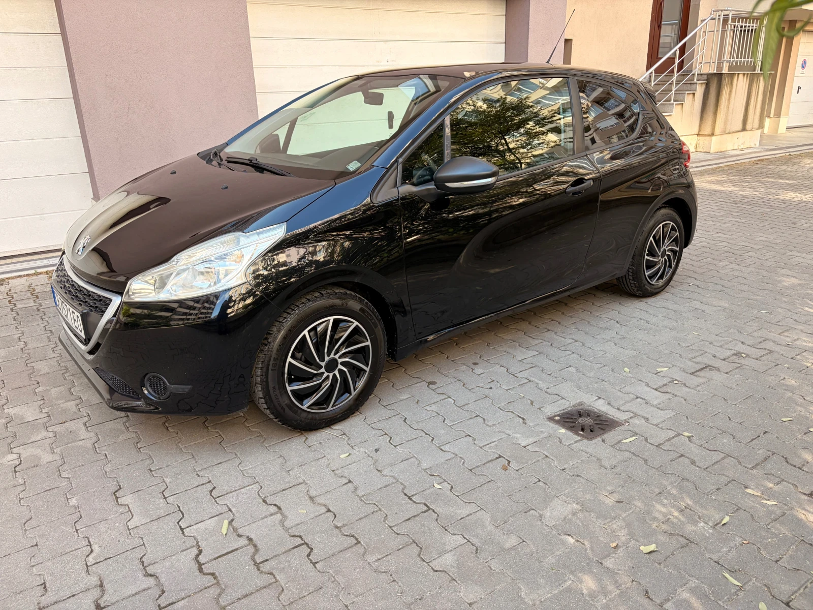 Peugeot 208, снимка 5 - Автомобили и джипове - 56187512