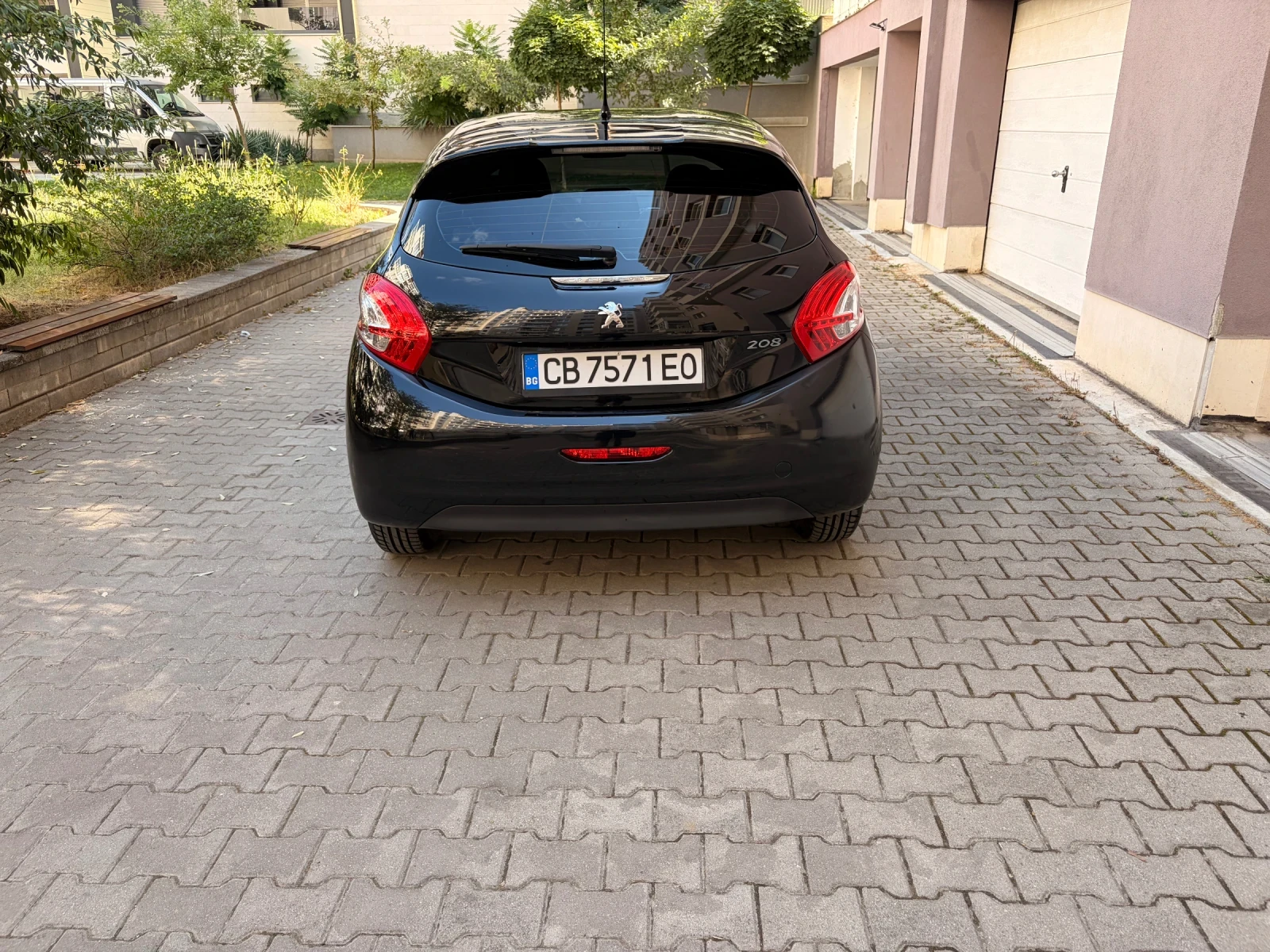 Peugeot 208, снимка 7 - Автомобили и джипове - 56187512