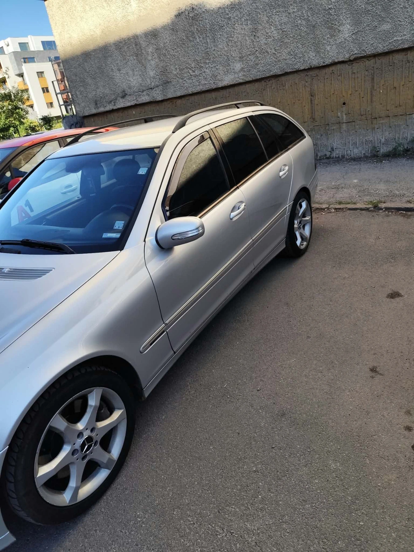 Mercedes-Benz C 320, снимка 4 - Автомобили и джипове - 56304596