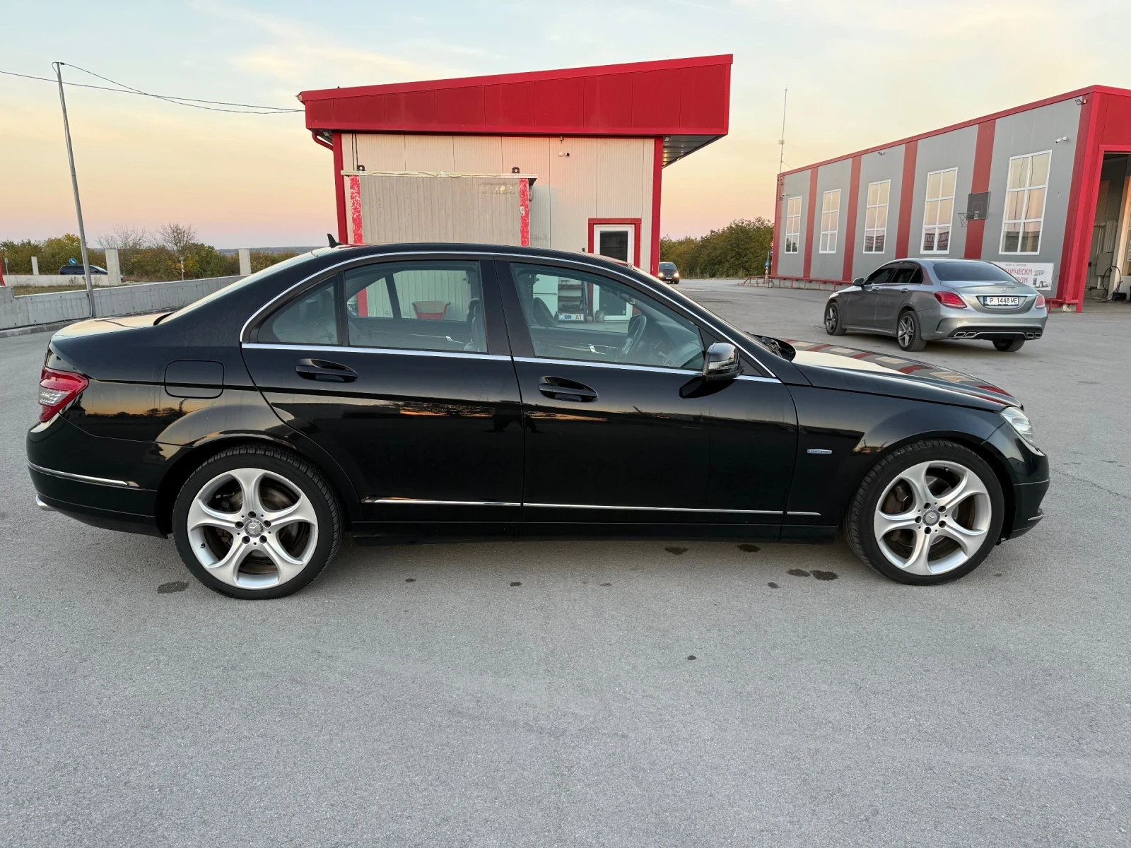 Mercedes-Benz C 350, снимка 7 - Автомобили и джипове - 56600915
