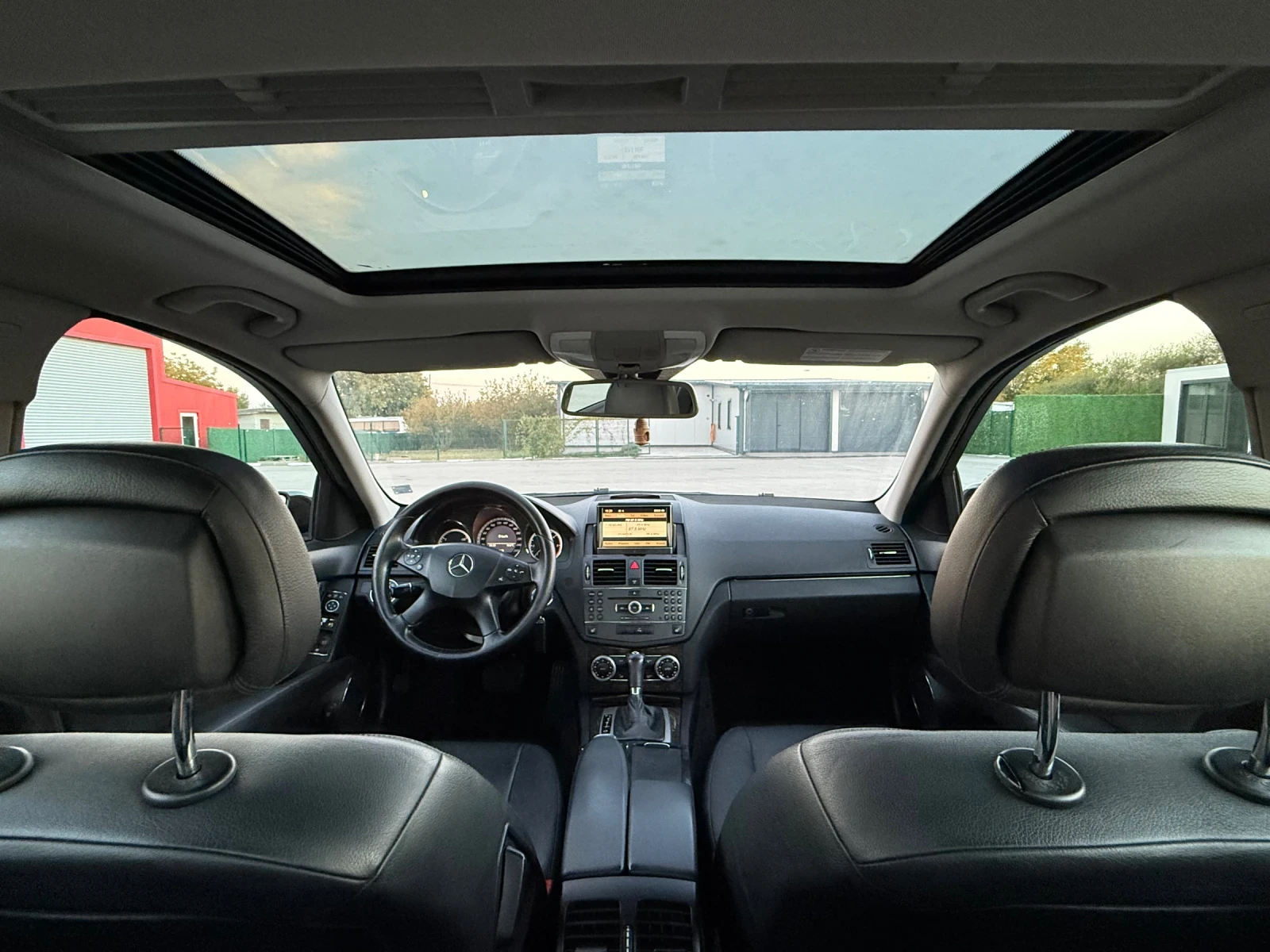 Mercedes-Benz C 350, снимка 10 - Автомобили и джипове - 56600915