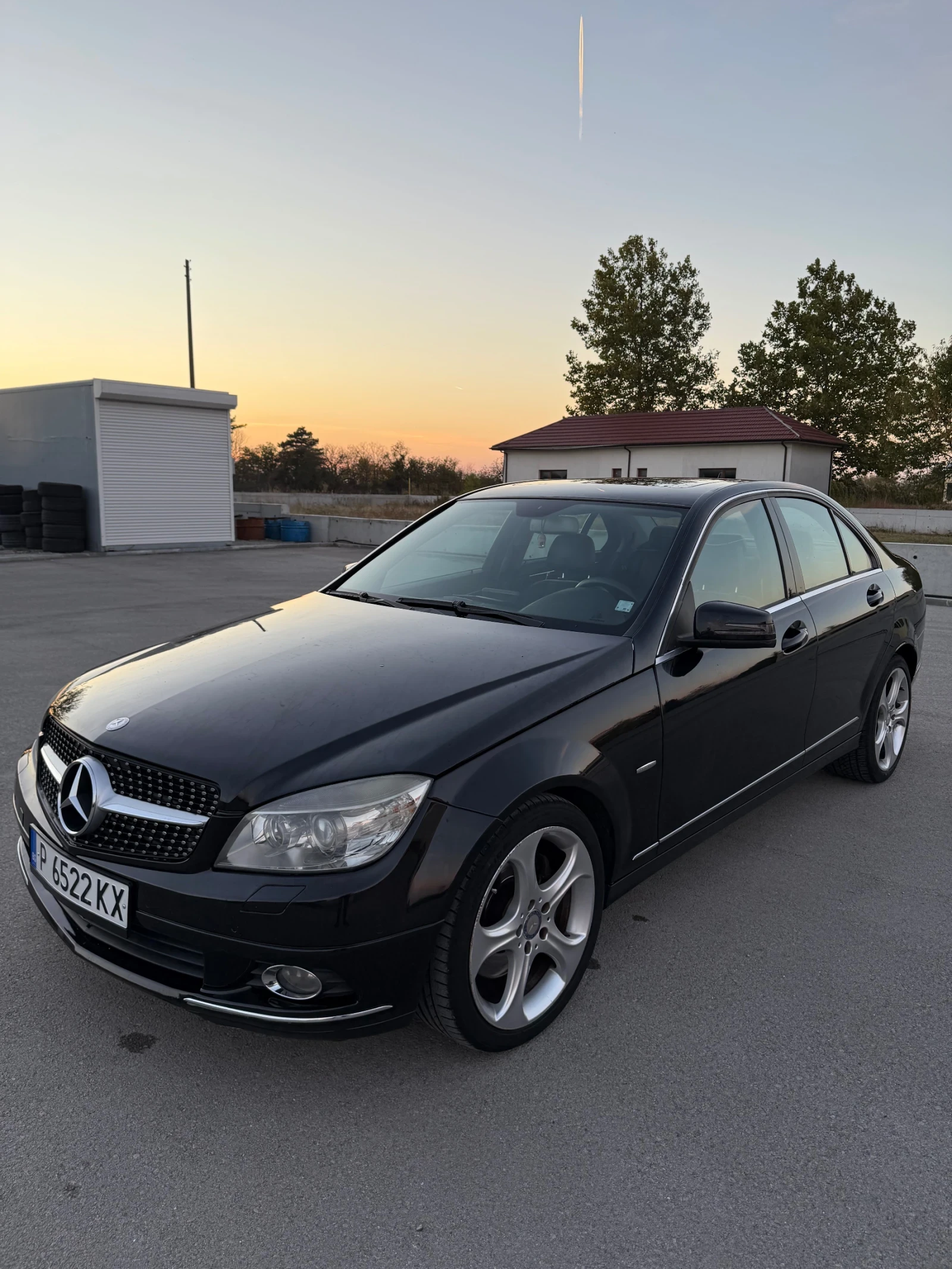 Mercedes-Benz C 350, снимка 3 - Автомобили и джипове - 56600915