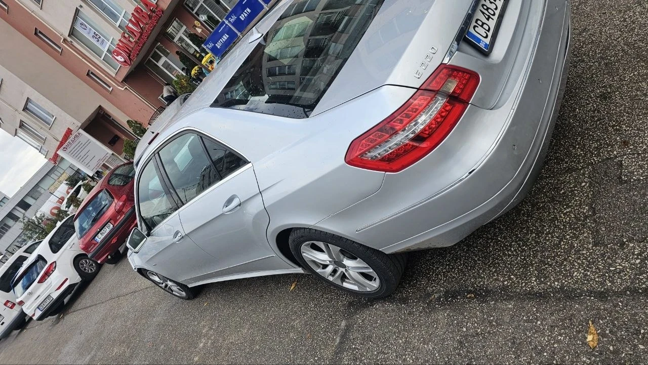Mercedes-Benz E 220 220 cdi