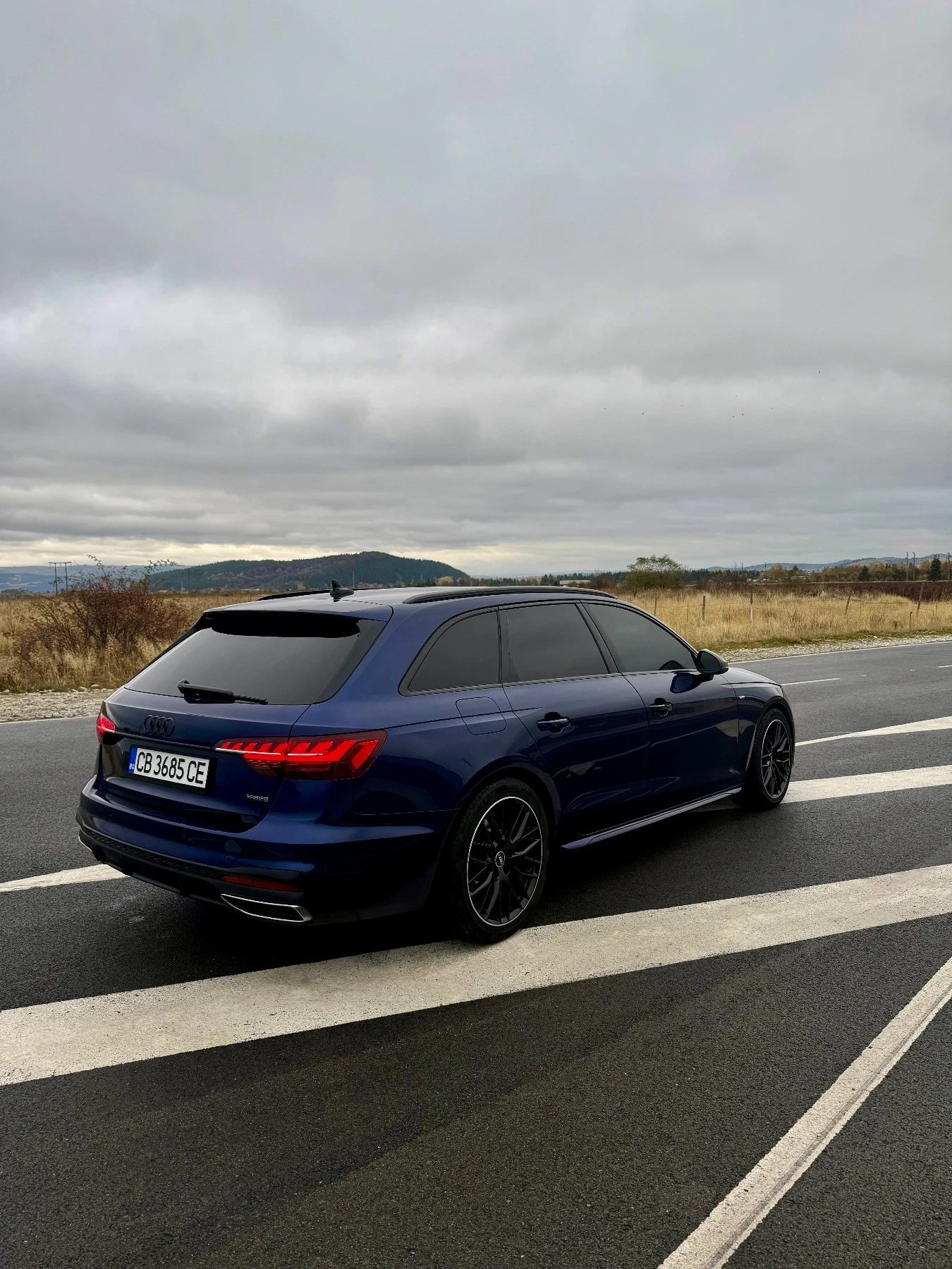 Audi A4 40 TDI Mild-Hybrid, снимка 5 - Автомобили и джипове - 56726415