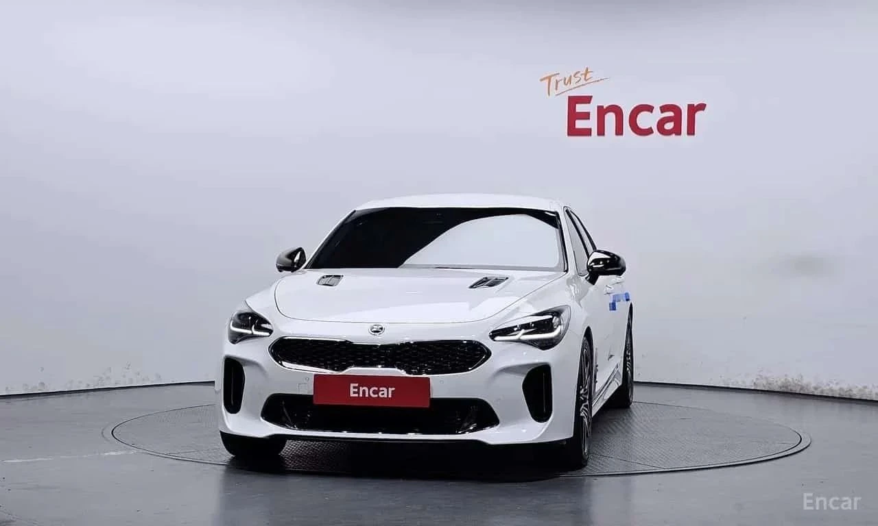 Kia Stinger, снимка 3 - Автомобили и джипове - 56726839