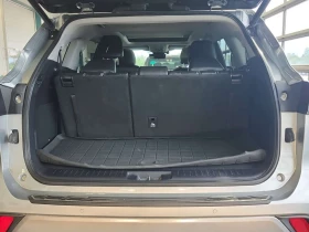 Toyota Highlander PLATINUM /ПОДГРЕВ/ПАНО/HUD/CARFAX/ФИНАНСИРАНЕ, снимка 13