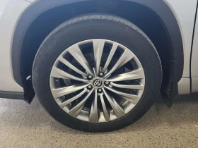Toyota Highlander PLATINUM /ПОДГРЕВ/ПАНО/HUD/CARFAX/ФИНАНСИРАНЕ, снимка 17