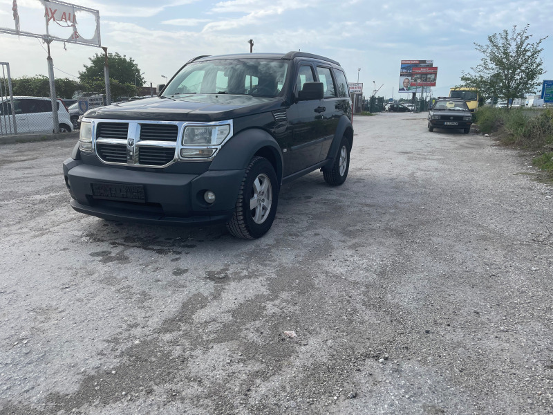 Dodge Nitro, снимка 2 - Автомобили и джипове - 46035252