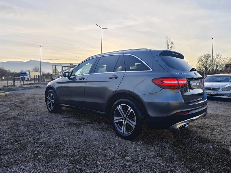 Mercedes-Benz GLC 250 EXCLUSIVE , снимка 7 - Автомобили и джипове - 48030803