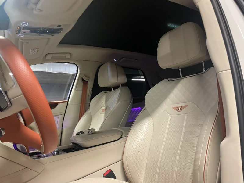 Bentley Bentayga 4.0/V8/4WD/PANO/HEAD-UP/НАЛИЧЕН!!!, снимка 12 - Автомобили и джипове - 48500940