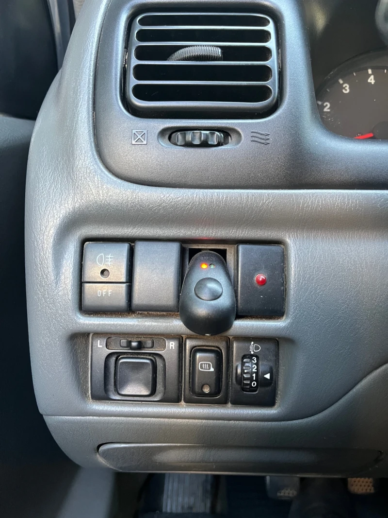 Suzuki Grand vitara, снимка 10 - Автомобили и джипове - 52624445