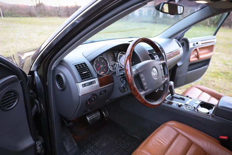 VW Touareg 5.0 TDI V10, снимка 8 - Автомобили и джипове - 52777401