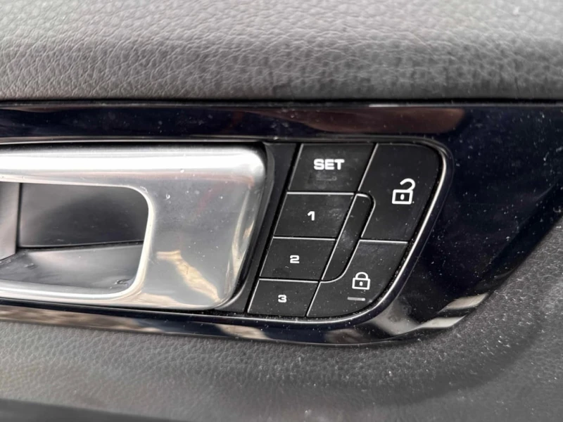 Porsche Cayenne * AWD * CARFAX * БЕЗ ПЪРВОНАЧАЛНА ВНОСКА, снимка 12 - Автомобили и джипове - 53154520