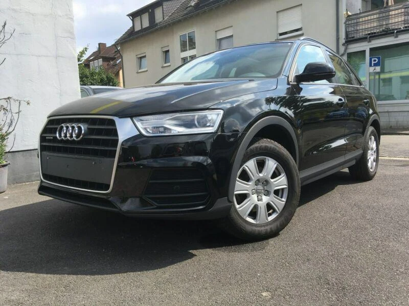 Audi Q3 2.0d na chasti, снимка 1 - Автомобили и джипове - 25076057