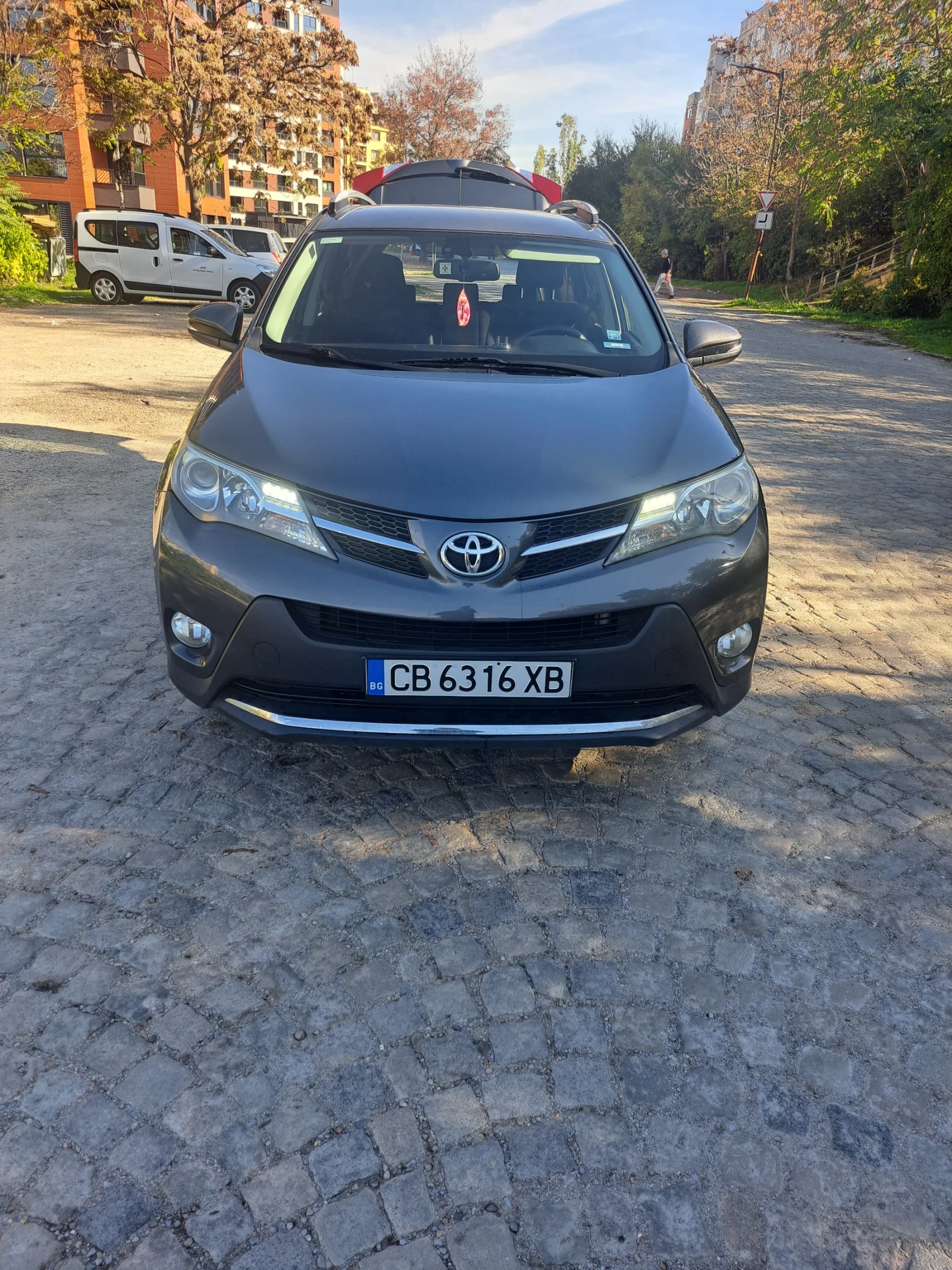 Toyota Rav4 2.0, 124hp D4D, Евро 5B, ГАРАНЦИЯ!!!Реални км!! - изображение 10