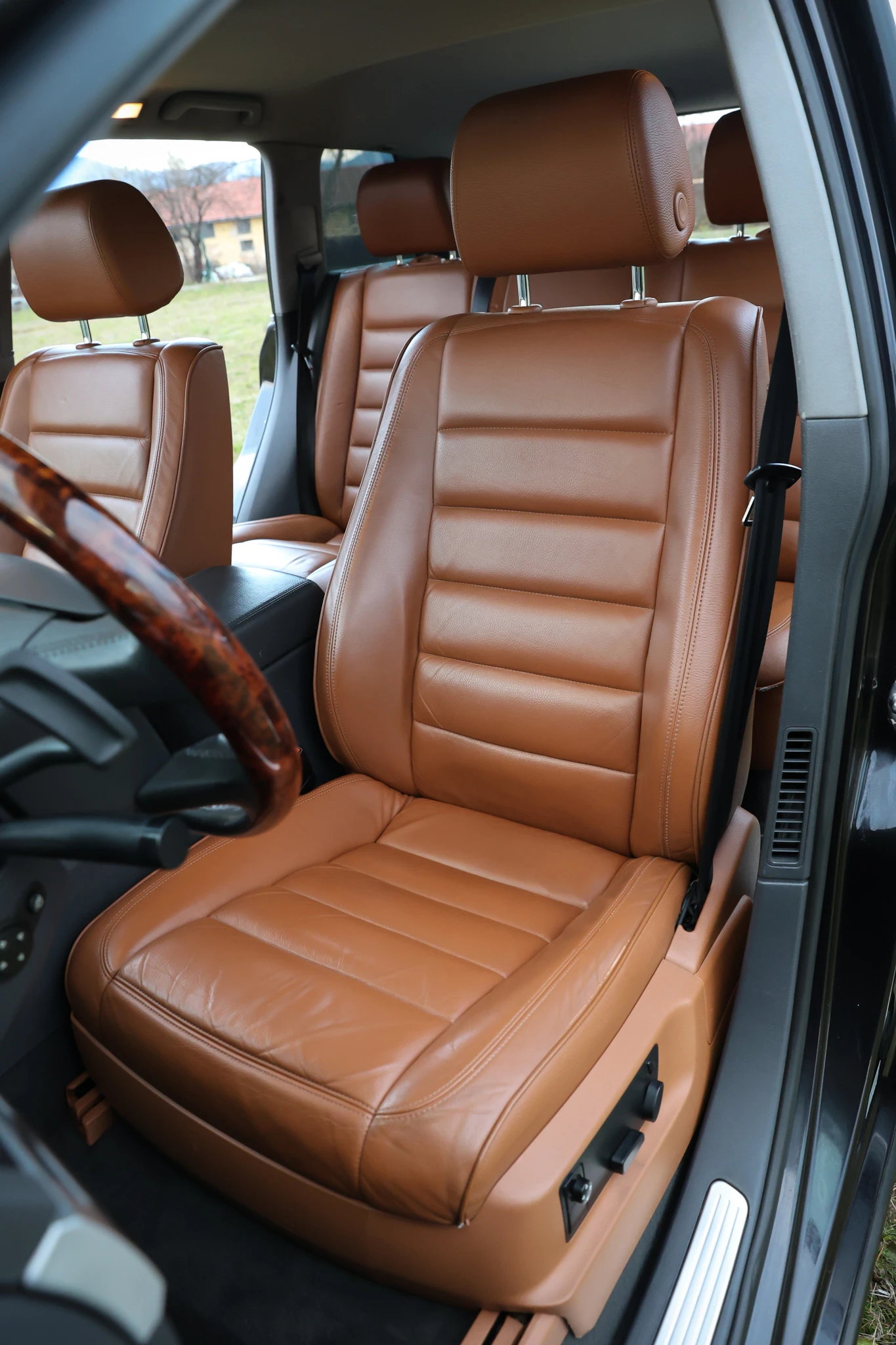 VW Touareg 5.0 TDI V10 - изображение 10