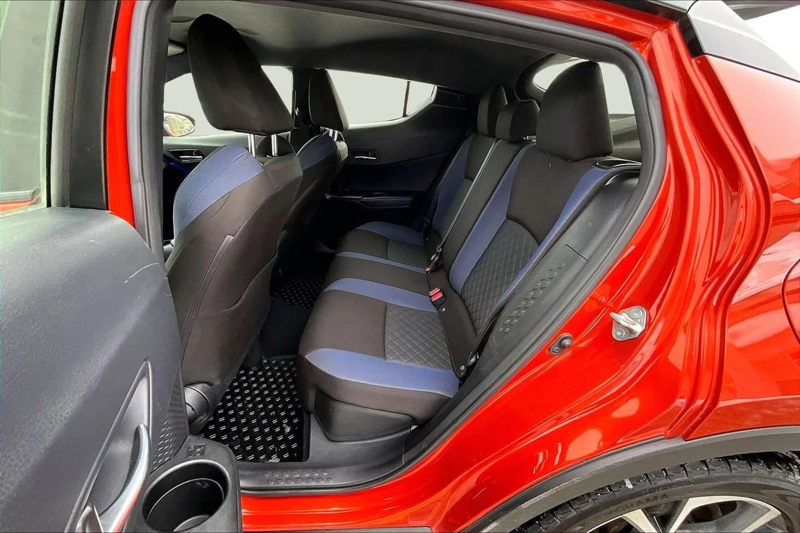 Toyota C-HR * ZGX10L * CARFAX * ЦЕНА ДО БГ - изображение 10