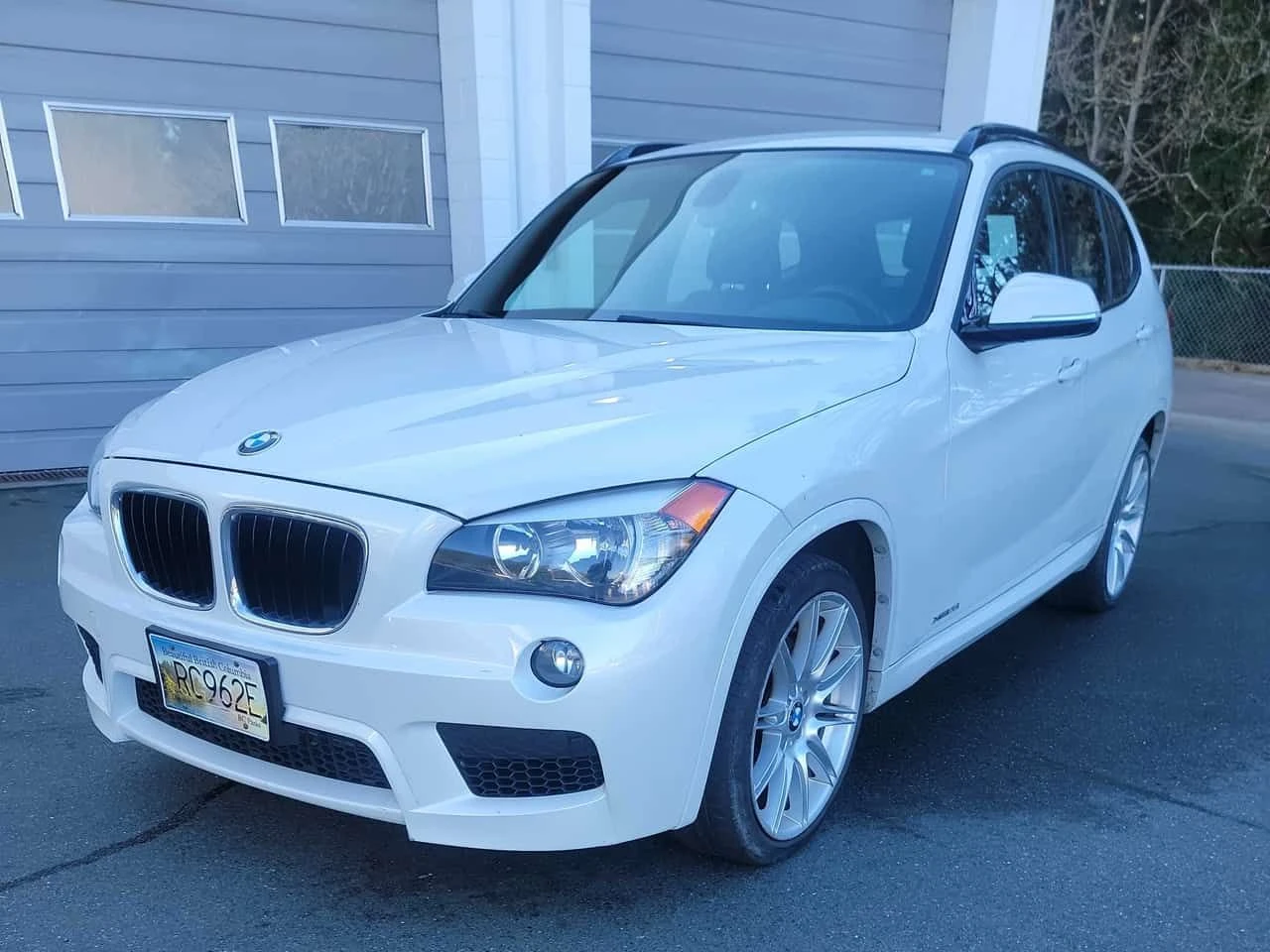 BMW X1 * xDrive28i * ПОДГРЕВ* KEYLESS* 