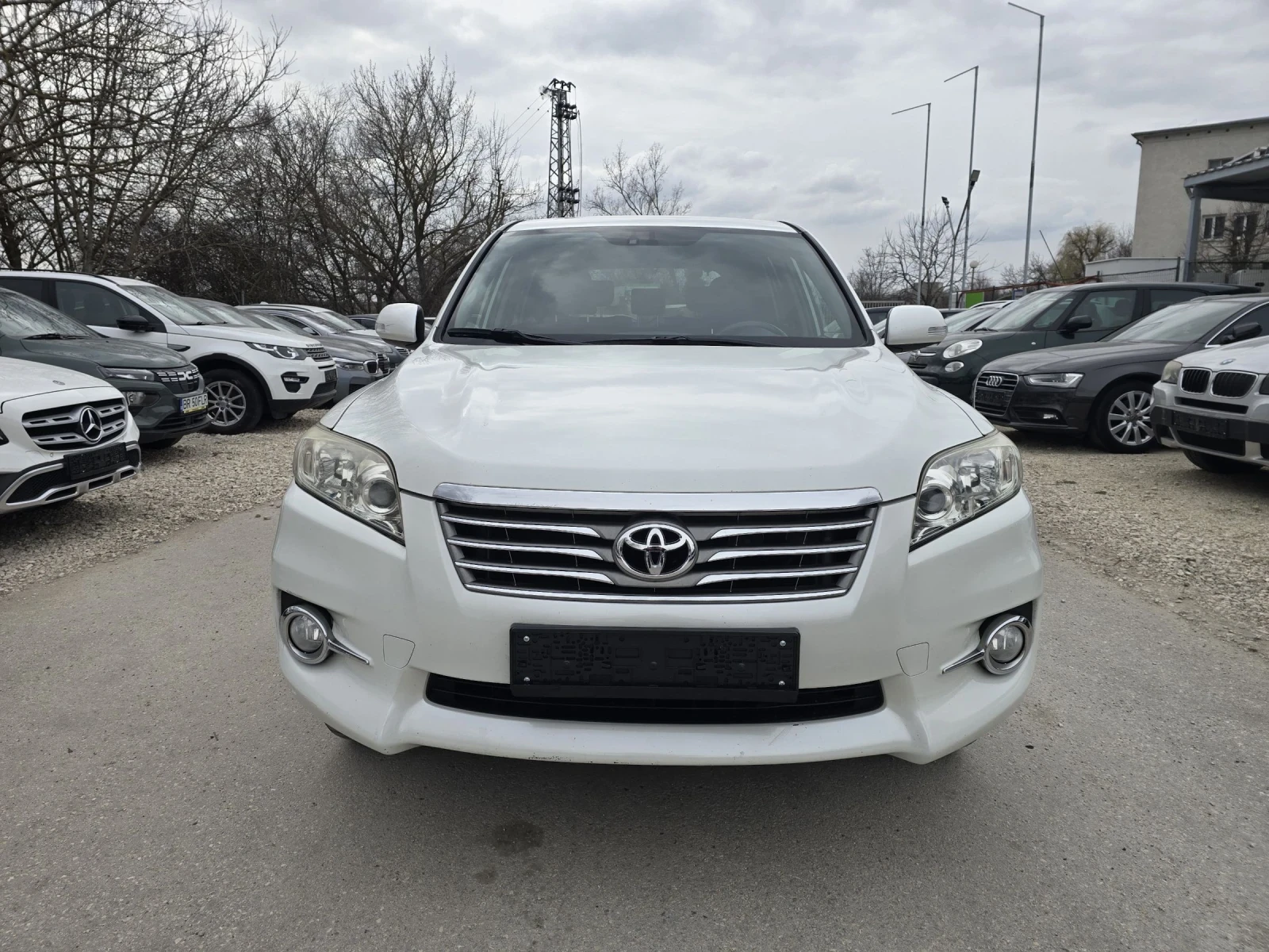 Toyota Rav4 2.2D 150к.с Топ състояние , снимка 5 - Автомобили и джипове - 53894478