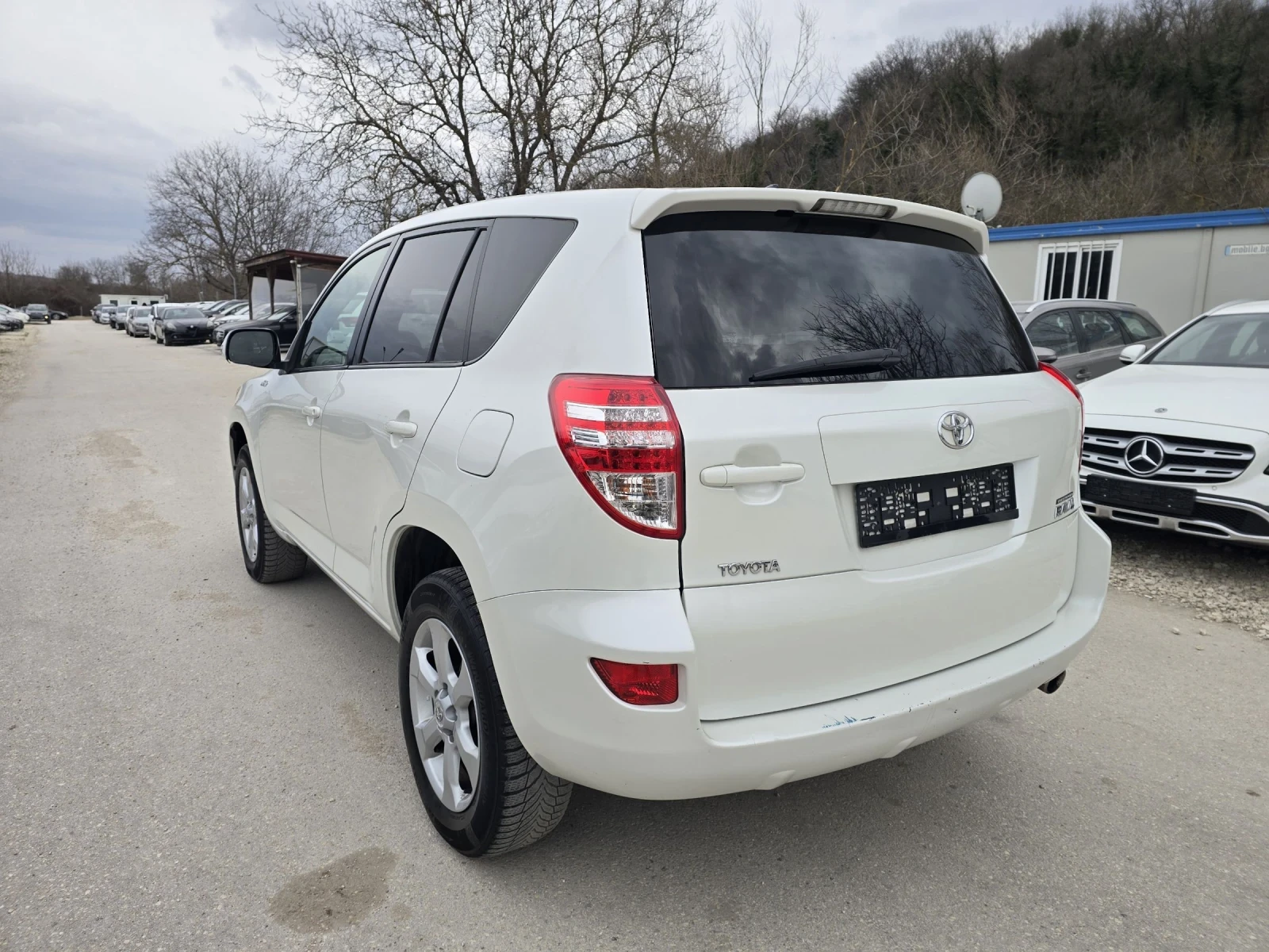 Toyota Rav4 2.2D 150к.с Топ състояние , снимка 3 - Автомобили и джипове - 53894478