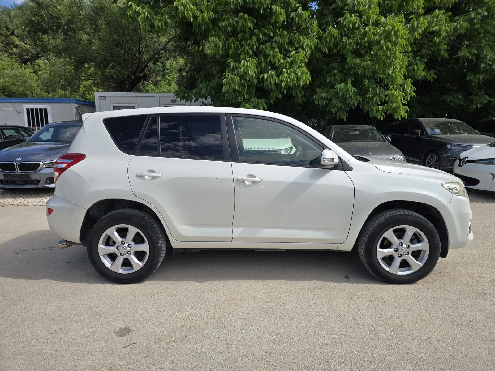Toyota Rav4 2.2D 150к.с Топ състояние , снимка 8 - Автомобили и джипове - 53894478