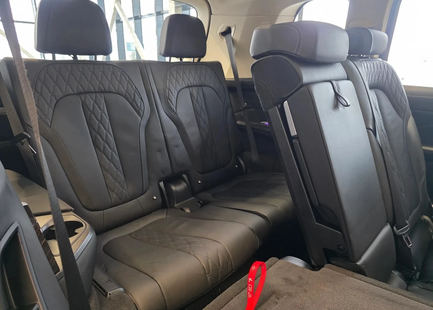 BMW X7 xDrive40i, снимка 8 - Автомобили и джипове - 54606752