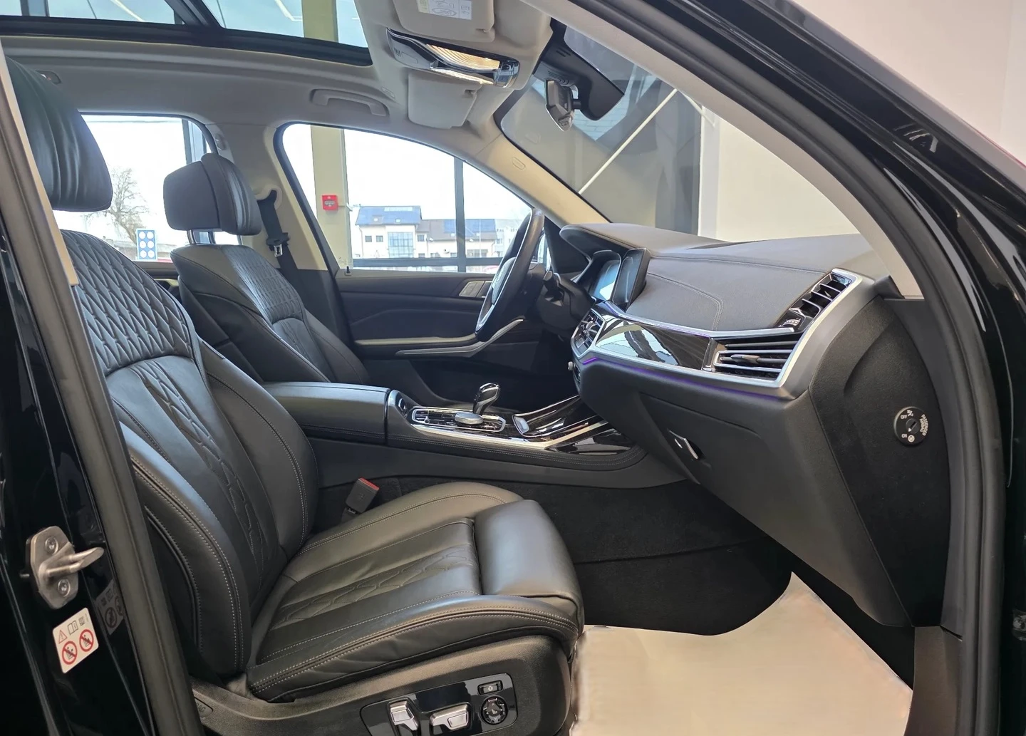 BMW X7 xDrive40i, снимка 6 - Автомобили и джипове - 54606752