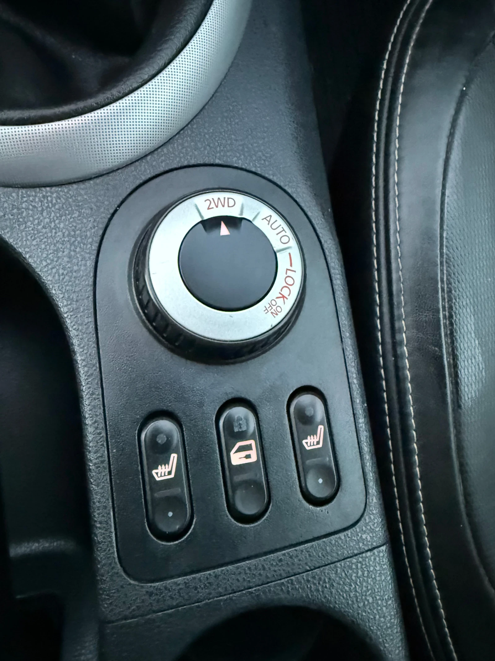 Nissan Qashqai 2.0 DCI 150 к.с 4х4, снимка 15 - Автомобили и джипове - 54719653