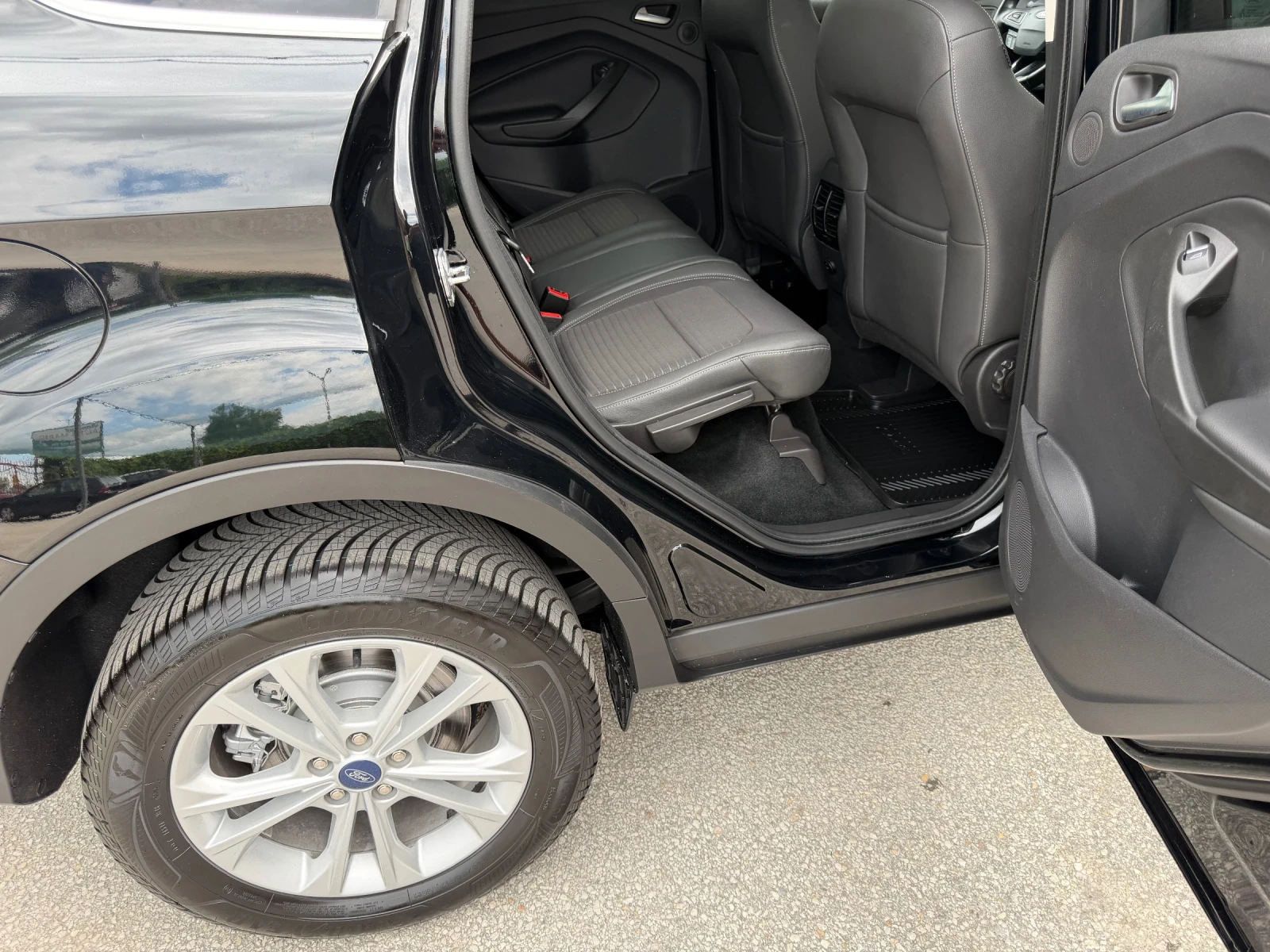 Ford Kuga 2.0TDCI 150к.с. AWD FULL ГЕРМАНИЯ, снимка 15 - Автомобили и джипове - 54894882
