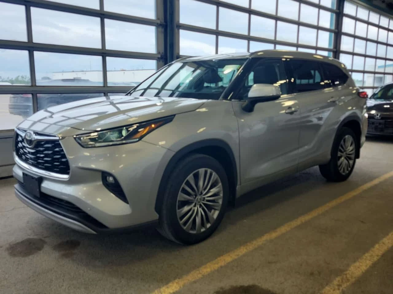 Toyota Highlander PLATINUM /ПОДГРЕВ/ПАНО/HUD/CARFAX/ФИНАНСИРАНЕ, снимка 2 - Автомобили и джипове - 55013869