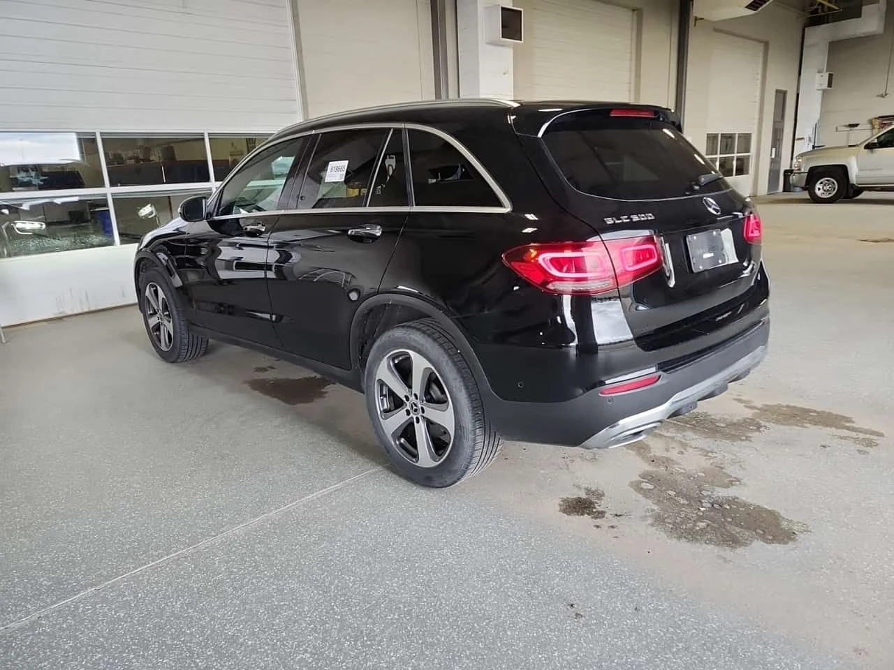 Mercedes-Benz GLC 300 DISTRONIC| PANO| 360CAM| CARFAX, снимка 12 - Автомобили и джипове - 55046945