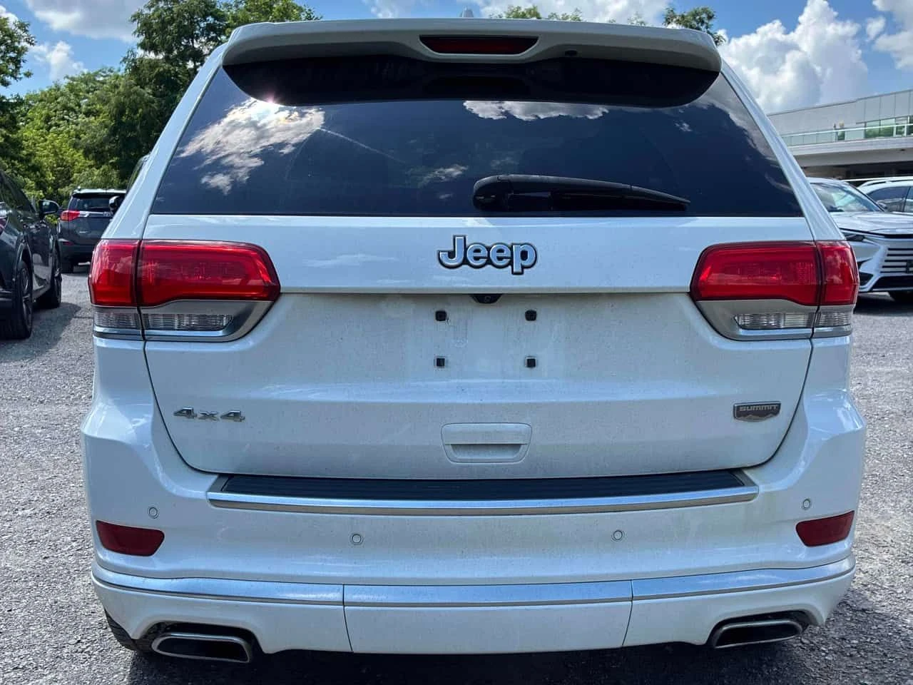 Jeep Grand cherokee * Summit * CARFAX * ОПЦИЯ ЗА ФИНАНСИРАНЕ , снимка 4 - Автомобили и джипове - 55303745