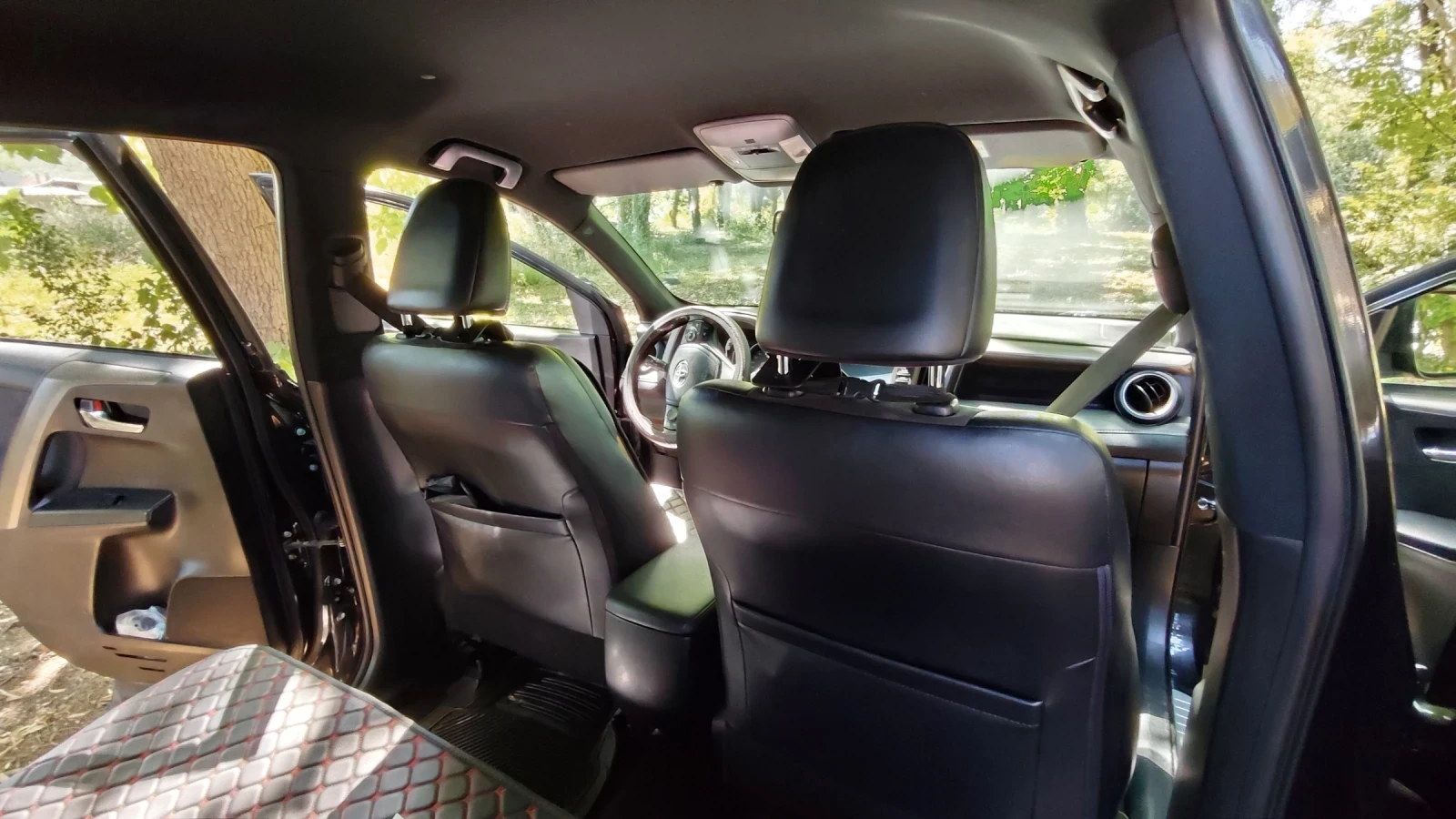 Toyota Rav4, снимка 3 - Автомобили и джипове - 55306490