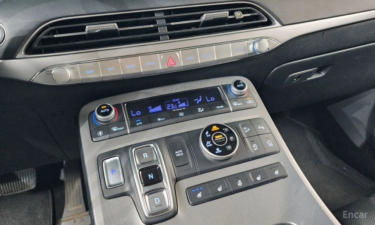 Hyundai Palisade 3.8* PRESTIGE* DISTRONIC* 360* ОБДУХ* КРАЙНА ЦЕНА, снимка 15 - Автомобили и джипове - 55441117